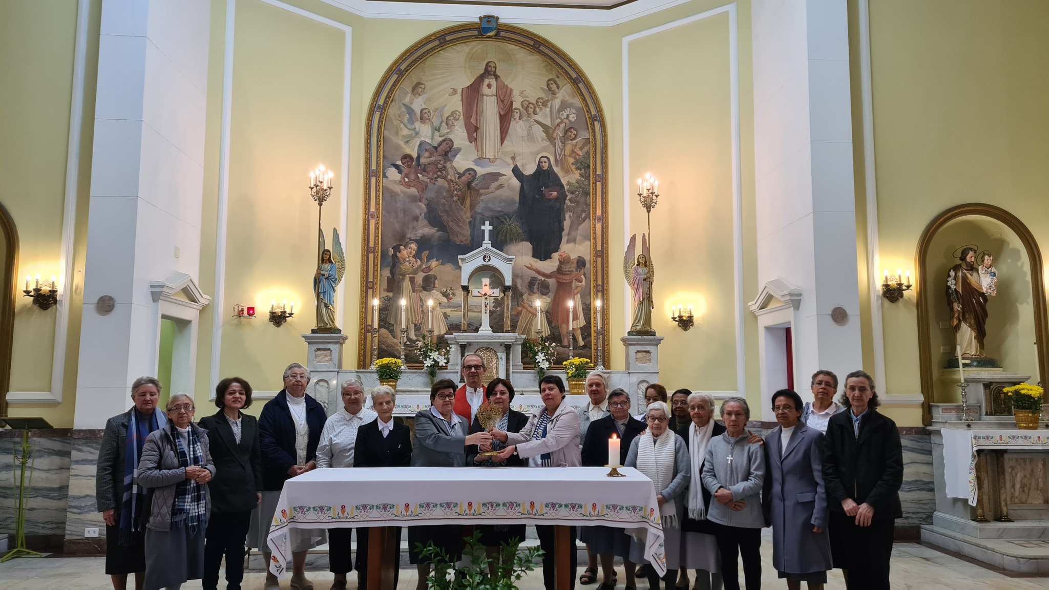 Sister Eliane's Sending Mass - Missionary Sisters of the Sacred Heart ...